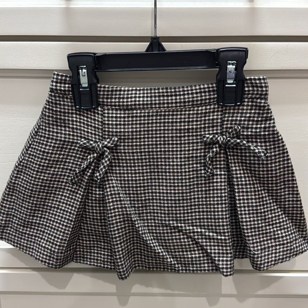 Zara Black and White Checkered Mini Skirt (shorts builtin)
